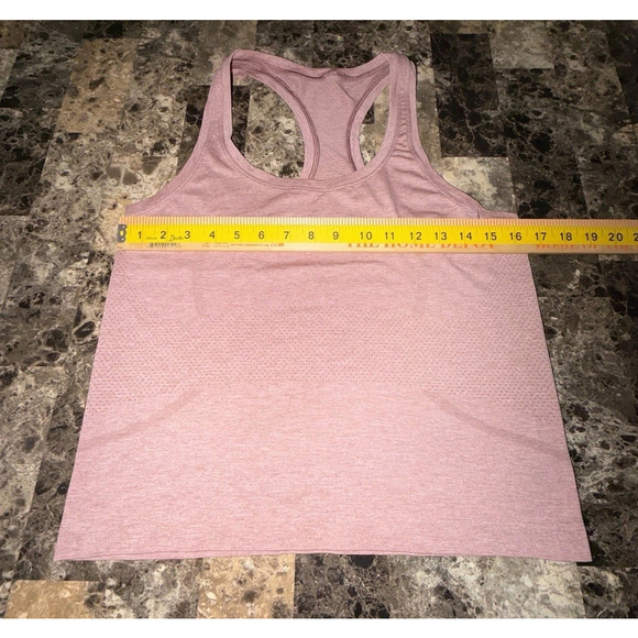 LULULEMON SWIFTLY TECH RACERBACK TANK TOP 2.0 RACE LENGHT PINK ROSEBUD SIZE 6 - Picture 5 of 11